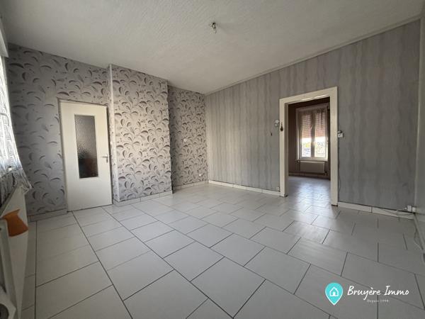 Maison mitoyenne 1 côté à vendre, 6 pièces - Hirson 02500