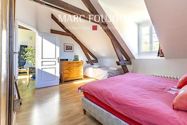 Proche Senlis – Maison en Pierre avec terrasse et jardinet