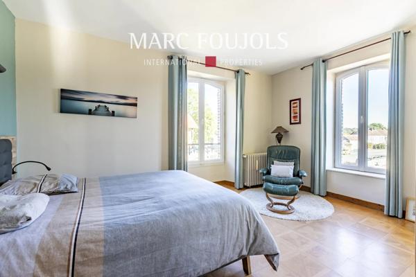 Proche Senlis – Maison en Pierre avec terrasse et jardinet