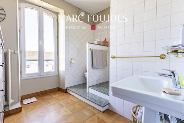 Proche Senlis – Maison en Pierre avec terrasse et jardinet