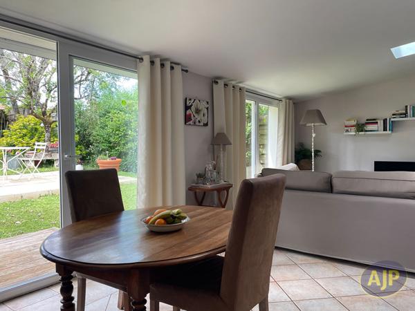 Vente maison Saintes : 337 600 € - AJP Immobilier Saintes