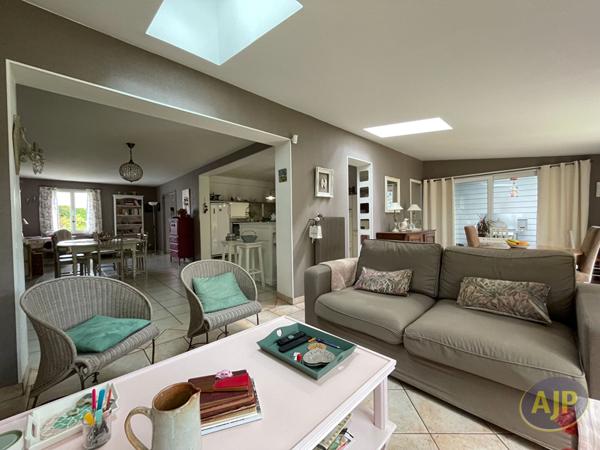 Vente maison Saintes : 337 600 € - AJP Immobilier Saintes