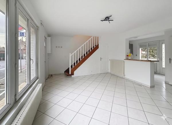 Maison mitoyenne type Batir prox CHR
