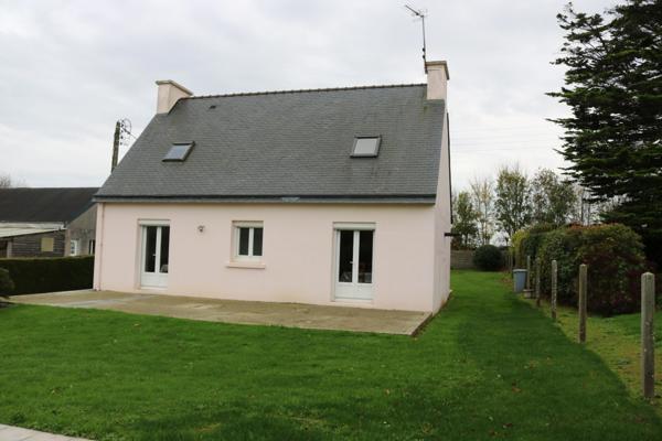 Maison à vendre QUIMPER (29) 4 chambres, 96 m2 sur terrain de 1156 m2 Sous sol complet