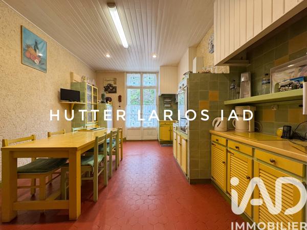 Maison à vendre 9 pièces 220 m² Hyères