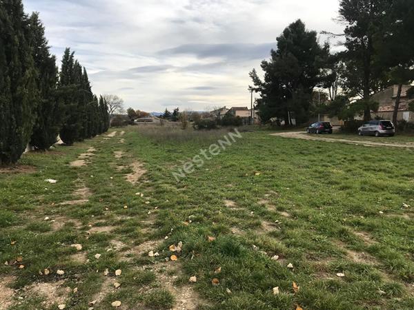 TERRAIN A BATIR a Le Puy Sainte Reparade 296,20 m2