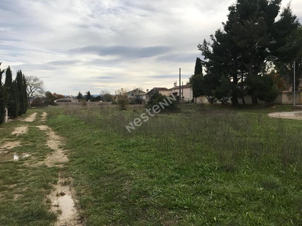 TERRAIN A BATIR a Le Puy Sainte Reparade 296,20 m2