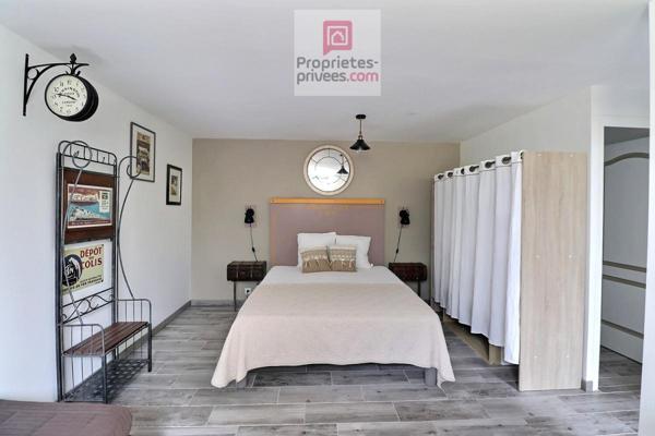 Maison de maître de 1874 - Parc arboré, piscine et dépendances