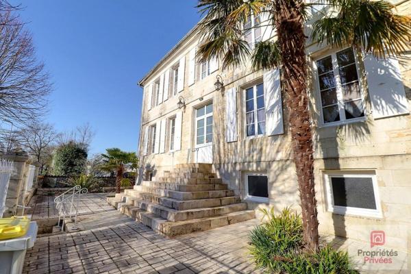 Maison de maître de 1874 - Parc arboré, piscine et dépendances