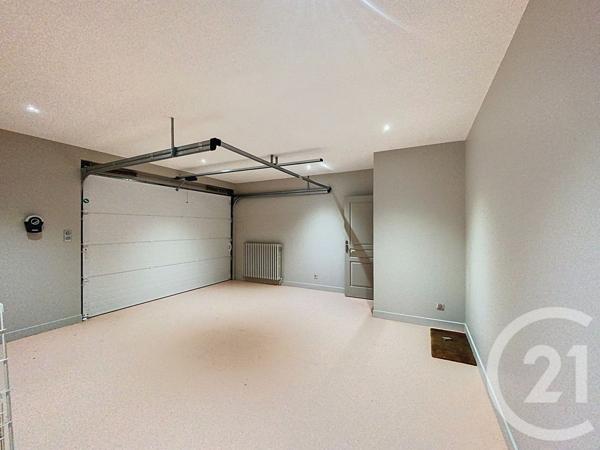 Maison à vendre  7 pièces - 196,59 m2 EBREUIL - 03