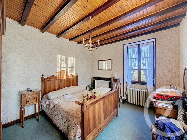 Maison à vendre  7 pièces - 196,59 m2 EBREUIL - 03