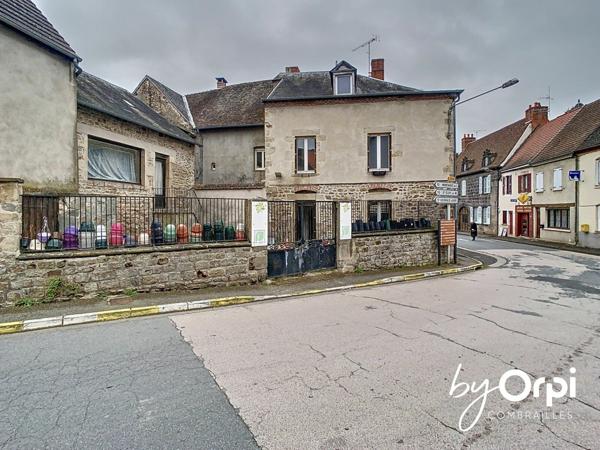 Maison à vendre    3 pièces • 141 m2 Pionsat