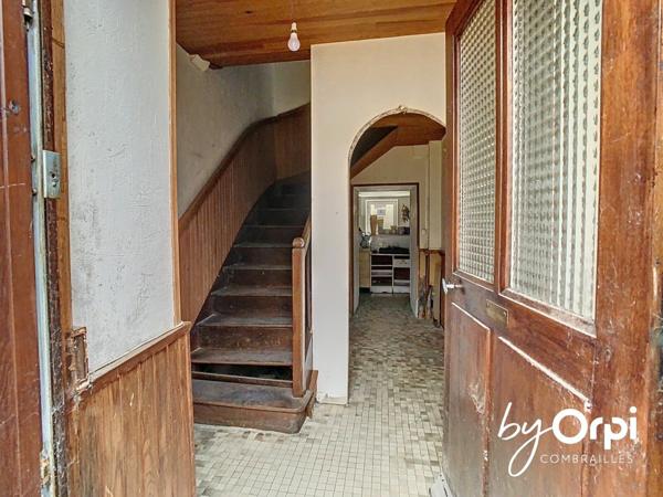 Maison à vendre    3 pièces • 141 m2 Pionsat