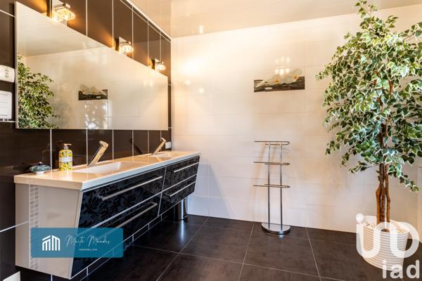 Maison à vendre 7 pièces 184 m² Bonson