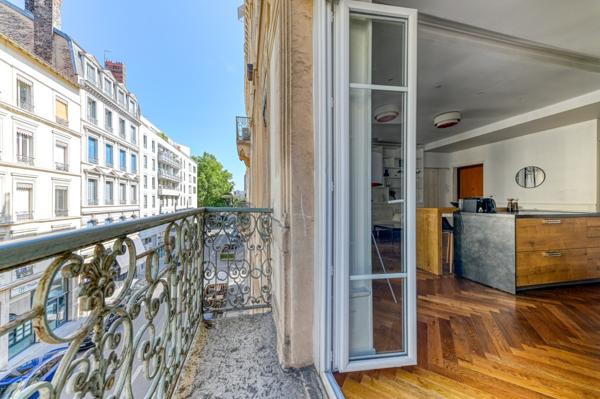 TÊTE D'OR / MASSÉNA Appartement avec 3 chambres et un balcon en étage