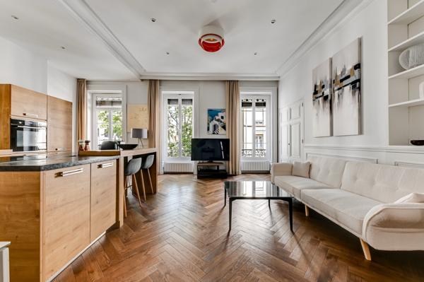 TÊTE D'OR / MASSÉNA Appartement avec 3 chambres et un balcon en étage
