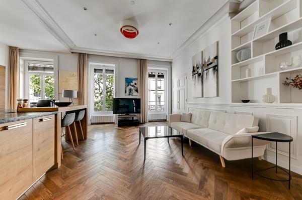 TÊTE D'OR / MASSÉNA Appartement avec 3 chambres et un balcon en étage