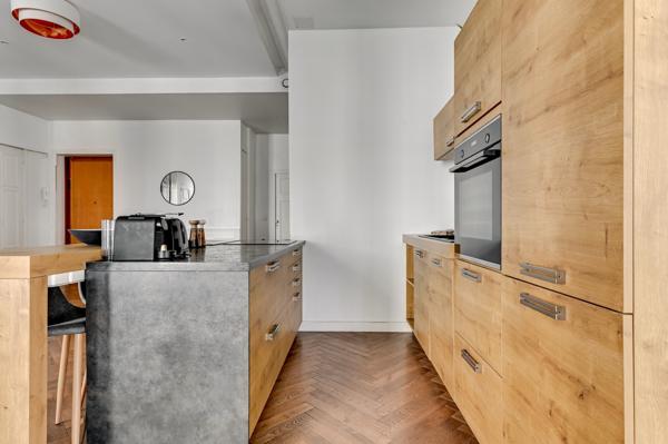 TÊTE D'OR / MASSÉNA Appartement avec 3 chambres et un balcon en étage
