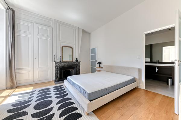 Lyon 2, en plein coeur d'Ainay appartement T2 rénové de 46 m2.
