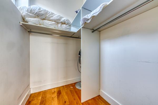 Lyon 2, en plein coeur d'Ainay appartement T2 rénové de 46 m2.