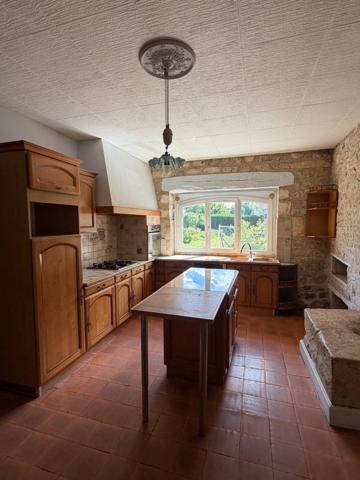 Agris. Maison 148 m² avec jardin et garage