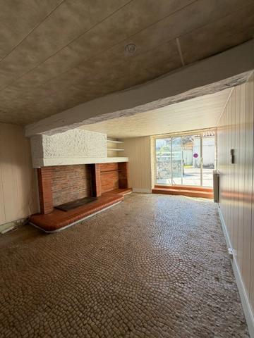 Agris. Maison 148 m² avec jardin et garage