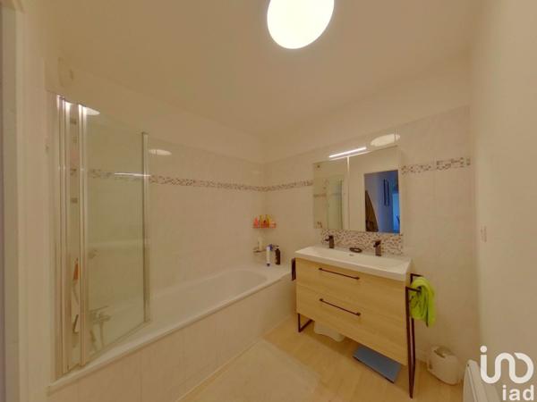 Appartement 3 pièces de 70 m² à Lieusaint (77127)