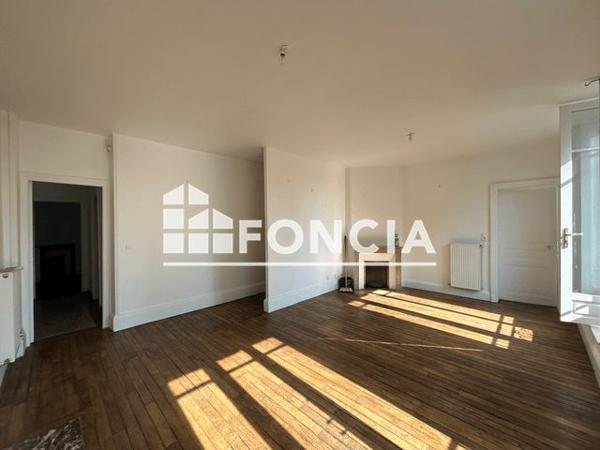 Location Appartement 2 pièces 61.45 m² - 39 AVENUE D'ARCHES Charleville-mezieres 08000