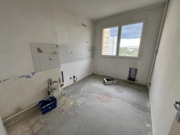 Appartement à vendre |  Saint-Priest |  2 pièces | 50 m²