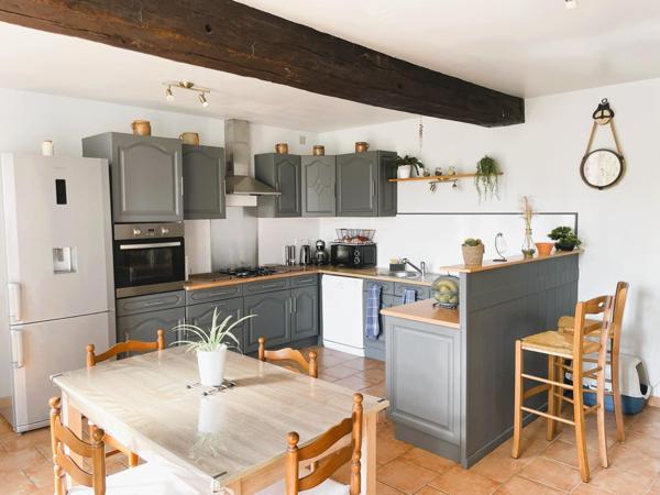 Maison à MORTAGNE-SUR-SEVRE, 85290 - 9 pièces 192m²