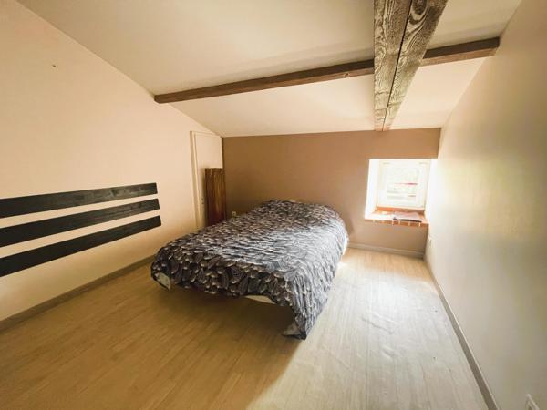 Maison à MORTAGNE-SUR-SEVRE, 85290 - 9 pièces 192m²