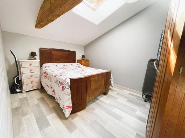 Maison à MORTAGNE-SUR-SEVRE, 85290 - 9 pièces 192m²