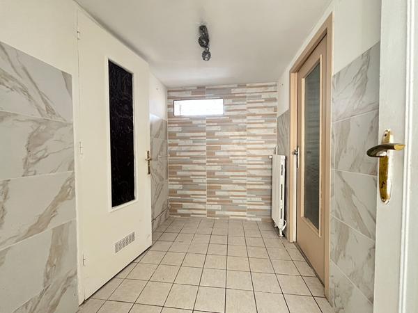 BUXEROLLES - MAISON DE TYPE 6 , Buxerolles