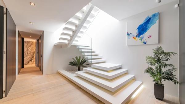 Villa contemporaine avec magnifique vue mer