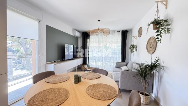Appartement 3 pièces avec grande terrasse et parking