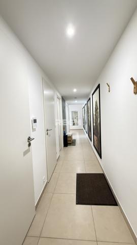 Appartement 3 pièces avec grande terrasse et parking
