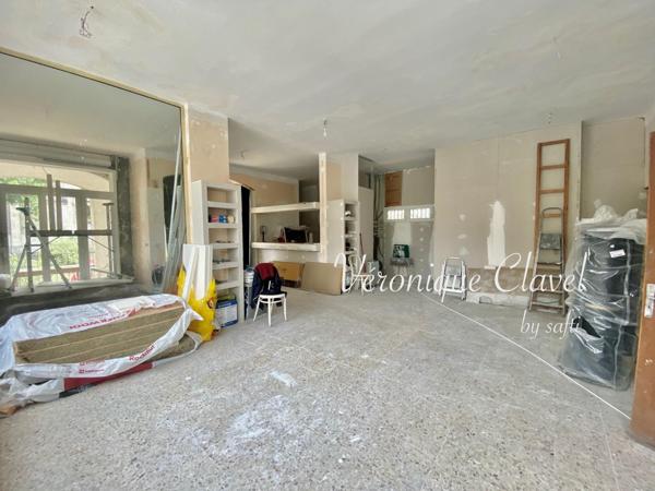 Maison type Loft de 163m2 avec grand plateau sur terrain de 1000m2avec 5 garages