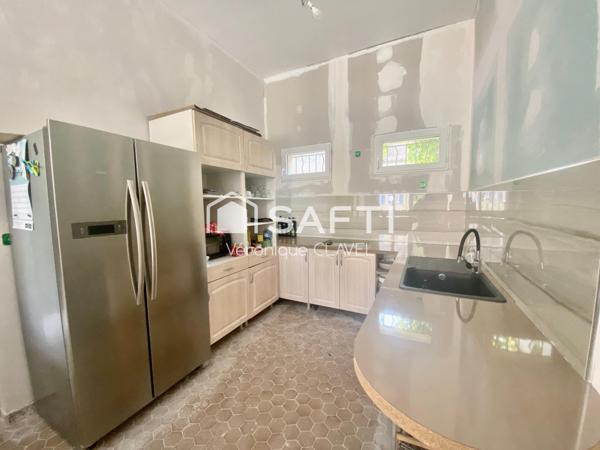 Maison type Loft de 163m2 avec grand plateau sur terrain de 1000m2avec 5 garages