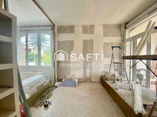 Maison type Loft de 163m2 avec grand plateau sur terrain de 1000m2avec 5 garages