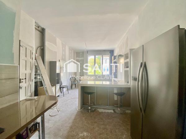 Maison type Loft de 163m2 avec grand plateau sur terrain de 1000m2avec 5 garages