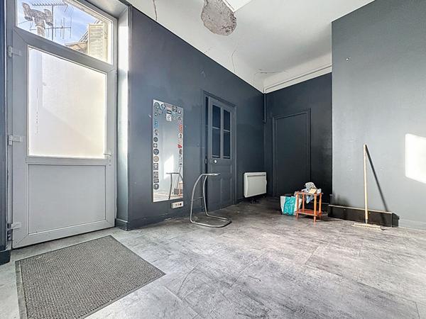 Appartement T2 à vendre à Ancenis - terrasse, caves, préau et jardin.