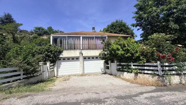 Vente                                                      Maison
                        
                     6 pièces                      169 m2                     à Millau