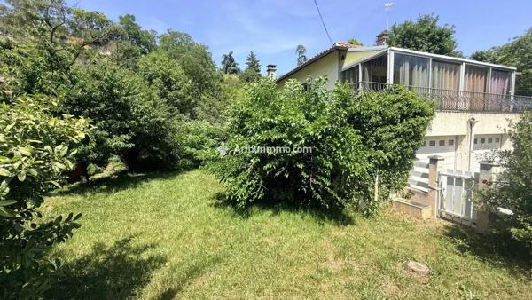 Vente                                                      Maison
                        
                     6 pièces                      169 m2                     à Millau