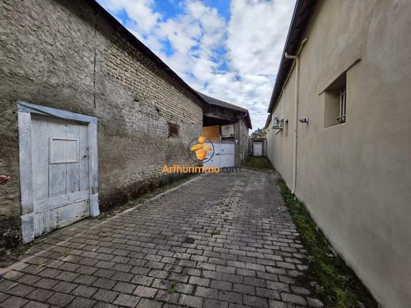 Vente                                                      Maison
                        
                     6 pièces                      215 m2                     à Bordères-sur-l'Échez