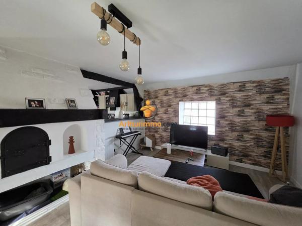 Vente                                                      Maison
                        
                     6 pièces                      215 m2                     à Bordères-sur-l'Échez