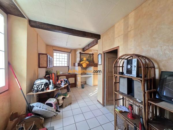 Vente                                                      Maison
                        
                     6 pièces                      215 m2                     à Bordères-sur-l'Échez