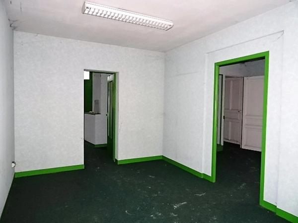 Dpt Vienne (86), à vendre CHATELLERAULT immeuble - Terrain de 332,00 m²