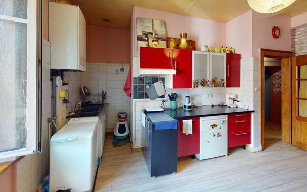 Immeuble à vendre    6 pièces •  Homécourt