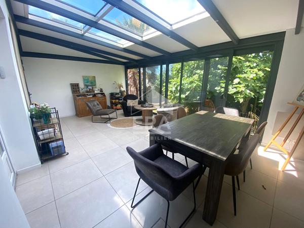 Maison 3 chambres + 1 bureau - Garage et dépendance
