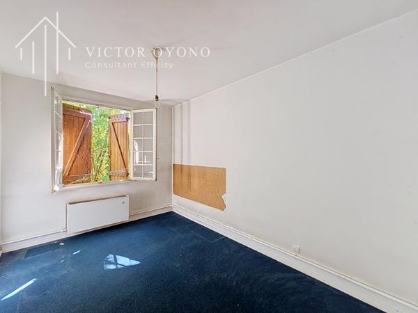 Maison
         7 pièces
        - 145 m² 106 000 € *
